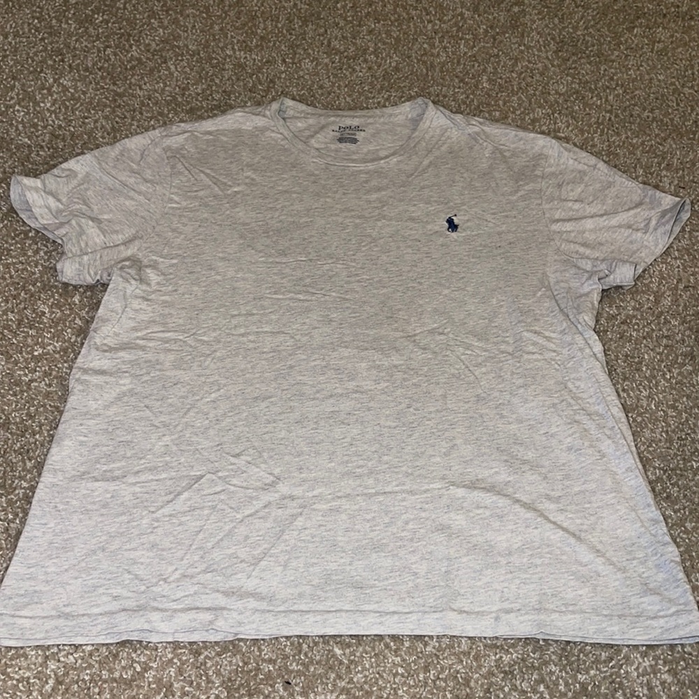 Polo Ralph Lauren Men’s Medium T-shirt. Light grey